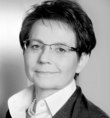 dr Ewa Butkiewicz